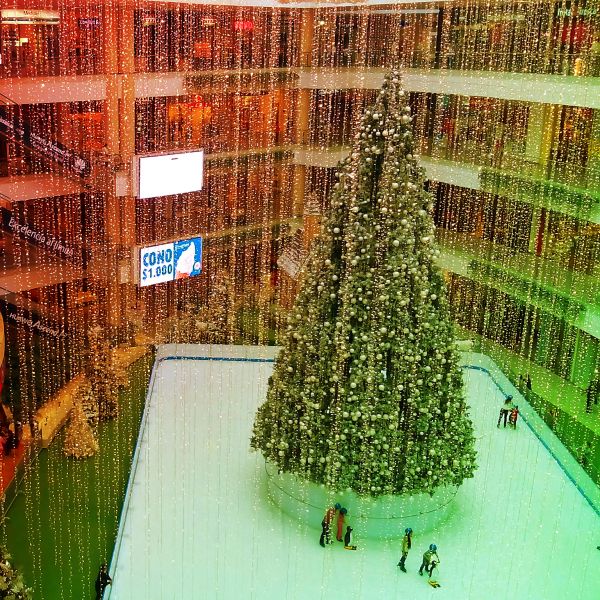 File:Christmas at Crystal Valley Mall.jpg